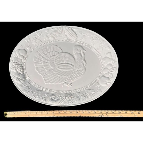 Turkey Embossed Serving Platter Ceramic Thanksgiving X-large 19”x 14.5" White - Picture 6 of 6